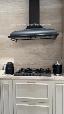 Perfect kitchen for black lovers🖤 #smeg #toffincasa #blacklover #wishlist #kitchen #kitchenappliances 