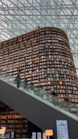 Starfield library 🇰🇷 #starfieldlibrary #gangnam #coexmall #southkorea 