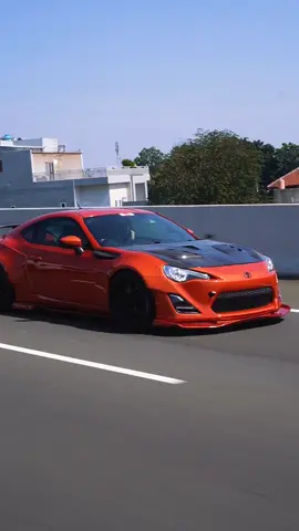 warna orange kok lebih menawan ya #akangmv06_ #akang #ghinakamila #akmv 