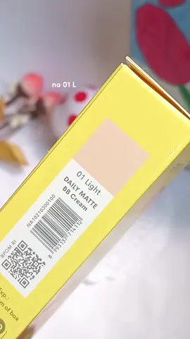 bisa digunakan sebagai dasar makeup.be beautiful if you wear this🫶🏻#bbcream #emina #makeup #makeupsimple #fyp #foryoupage 