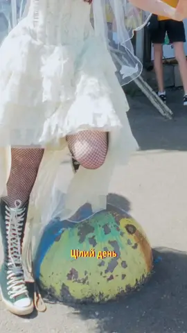 «Пішли на секонд» вже можна послухати, а ще я втратила всю ауру знімаючи це