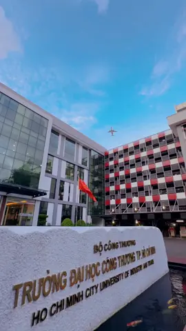Tất cả thí sinh dừng bút, chính thức kết thúc thời cấp ba, sẵn sàng cho các hành trình mới các bạn nhé 🥹🥹 #huitmedia #huit #dhcongthuongtphcm #dhcongthuong #tuyensinh2024huit #