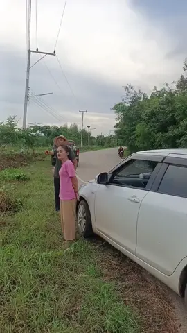 รถบินข้ามคลองน้ำใหญ่ก่อนจะไปชนบ้านชั้นสอง#อุบัติเหตุ #fast #สกลนคร 