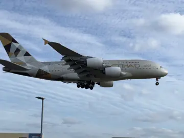 Airbus A380 sunset landing 🛬 #heathrow #aviation #airplane #takeoff #fyp #foryou 
