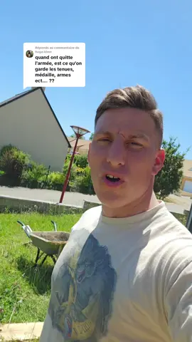 Réponse à @hugo.ldmn pose moi une petite question sur l'armée et je te réponds la mif 😉🇨🇵#militaire #humour 