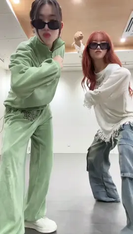 🕺🕺 #MOMONA #KEIKO  #ME_I #ミーアイ #미아이 