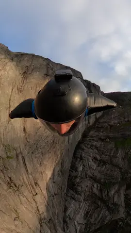 Perfect evening wingsuit BASE jump in Norway #basejump #basejumping #wingsuit