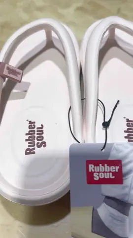 Rubber Soul รุ่น RBS-8 รองเท้าแตะแบบหนีบรุ่นรองเท้าหน้าฝน ของแท้ 100%พื้นนิ่ม ใส่สบาย สีสวยทุกสี #กดในตะกร้าได้เลย #ควรมีติดตู้ #เทรนวันนี้ #รองเท้าแตะ #รองเท้าหน้าฝน #รองเท้าrubbersoulนุ่มสบาย 