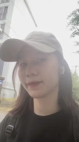 23 tuổi, sắp đủ 4 tháng ở đất nước 🇰🇷 rộng lớn, nhưng không có nơi gọi là nhà. Ra khỏi nhà từ 8h về lúc 11h. Cố thuiii🤭 #CapCut #D23 #선문대학교 #유학생🇰🇷🇻🇳 #dhshanquoc #xuhuong 