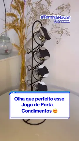 Olha que perfeito esse Jogo de Porta Condimentos 😍 Além de armazenar os condimentos, ele deixa tudo mais elegante e facilita na hora de cozinhar! Faça como a @apenum1, faça suas comprinhas, marque @havanoficial, use a hashtag #TemNaHavan e apareça aqui nas nossas redes sociais! ➡ Jogo de Porta Condimentos com Suporte Vertical Havan Casa 5 peças por R$79,99 cada Corre pra Havan e garanta o seu 🏛 #Havan #PortaCondimentos #Casa #Cozinha