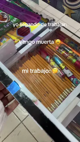 pero si cansa🥺👍🏻 #trabajo #papeleria #work #fyp 