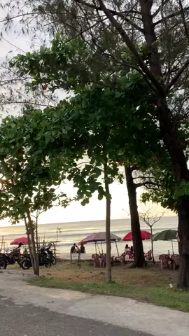 ada yang rindu nongkrong di pantai pasar bawah😄#mannakotakenangan #pantaipasarbawahmannabengkuluselatan #fyppppppppppppppppppppppp #viralvideos #bengkulupride 