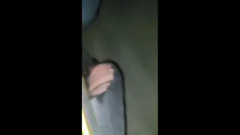 năm tháng đấy giờ chỉ là kỉ niệm