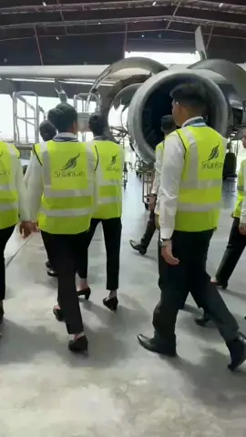 We Cabin Crew😍✈️🔥 #cabincrew #srilankanaviationcollege #aviation #srilankanairlines #aviationlovers #cabincrewlife #airhostess @aviation  @Prasadi_Sovis @_lil_jc_04_ 