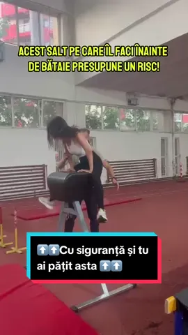 Elanul este foarte important atunci când vrei să sari capra❗️ Acest salt pe care îl faci înainte de bătaie presupune un risc❗️ ➡️ Vei ajunge să faci bătaia prea aproape de capră, fapt care duce la desprindere pe verticala și nu pe orizontală ➡️ Pierderea energiei și lipsa forței de împingere peste capră ➡️ Oprirea înaintea bătăii #traseuaplicativ #traseuaplicativiasi #iasi #admitere #admiterepolitie #politie #mai #pompieri #armata #anp #romania 