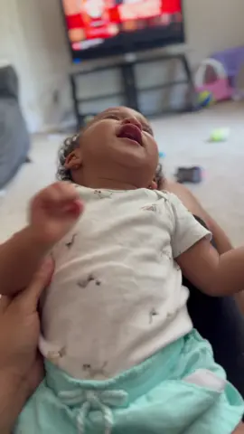 Not my 10 month old throwing a tantrum over a phone 🤦🏻‍♀️ i dont remember my son throwing tantrums this young 