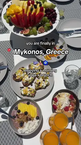 best way to start your day🧘🏼‍♀️🇬🇷🧿 #yogamykonos #mykonos #greekisland 