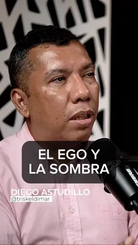 Entendiendo el ego y su relación con la sombra🔥 .  Míralo completo en Youtube  Canal @ Ac podcast . Patrocinadores del #podcast 🎙🎥 @colitas_cubanas  @capitalcentrocomercial  @crazyshotspalmira  @cde_sagein  @magicw_co  @primitivo.col
