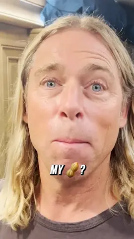 Dave England Only Has 1 Ball #daveengland #fakebody #steveo 