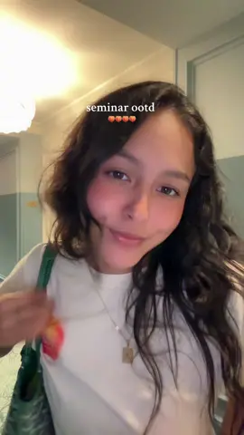 SEMINAR OOTD CAUSE I FELT CUTE #OOTD  ALSO MY FAVORITE SONG FOR THE SUMMER WILL BE ON REPEAT UNTIL IM TIRED OF IT 🙈