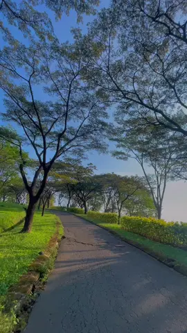 Detik detik motor mogok di bukit pelangi 🙃🤨, cuaca lagi bagus bagusnya 🥹,  #bogor #sentul #sentulbogor #bp #bukitpelangi #sentulcity #bogorhits #bogorupdate #fypシ゚viral #fypage 