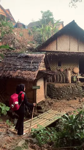 Jauh dari kebisingan🍃 📍Baduy, Lebak, Banten #baduyluar #baduy #baduycantik #explorelebak #wisatabanten #lebakbanten 