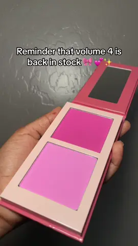 This blush is always selling out 😩 can’t believe that I finally got it  #blush #summermakeup #makeup #makeuptutorial #makeupforbeginners #blushtrend 