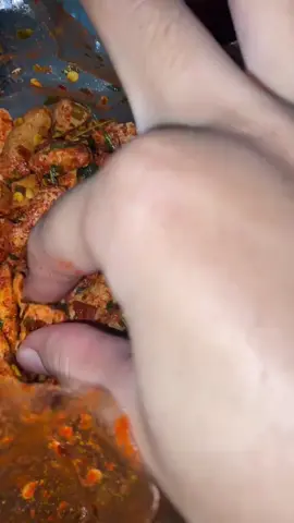 emang Boleh Warnanya Semerah ini🤩‼️#mukbang #basreng #basrengpedasdaunjeruk #basrengsultanbandung 