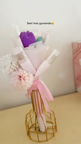 Vase for your bouquet! Display mo na yan! 😉 #crochet #flower #bouquet #flowervase #fyp #CapCut 