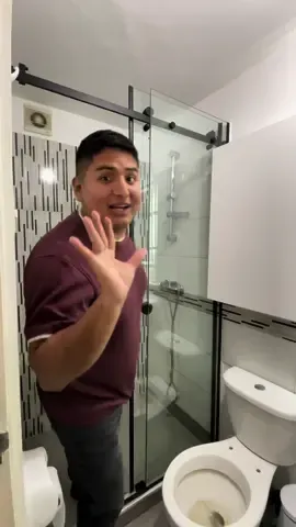 Acompáñame a ver la primera parte de la remodelación de baño del famoso tiktoker Maykolshow 🔻Cotizaciones gratis al 988128082 📍Puerta de ducha corrediza Euro 📍Espejo con luz led  📍Mueble de baño en melamina 🔻Llegamos a todo Lima y el Callao,envios a provincia  🔻Siguenos para conocer mas de nuestros productos y servicios  #puertadeducha #espejoled #viral #puertadeduchaeuroblack #lima #limaperu #decohome #decohogar #remodelaciondebaños #tiktoker #espejosdecorativos #peru #viral #espejodebaño #puertadevidrio #muebledemelamina #fyp #virall  #puertadevidriotemplado #limaperu🇵🇪 #espejosdecorativos #paratii #maykolshow #remodelacion #remodelacionesdecasa #bañodelujo #bañosmodernos 