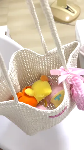 🎀🍞🪞 ปกติถักเเต่สีชมพูกับเหลือง #กระเป๋าถัก #กระเป๋าไหมพรม #กระเป๋าสะพายข้าง #fyp #โครเชต์ #crochet #crocheting #knitting #กระเป๋า #กระเป๋าใส่ยาดม #ยาดมหงส์ไทย 