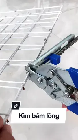 Dụng cụ bấm lồng chim, dụng cụ bấm lồng gà , bấm hàng dào lưới sắt đi kèm 600 kẹp chữ M tiện lợi. #kimbamlong #kimbamlonggahangrao #kimbamhangrao #dungcubamlong #kimvongheo 