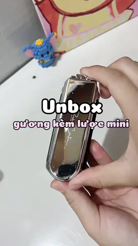 Gương kèm lược mini gấp gọn siu cute 😻 #guong #luocchaitoc #unboxing #beethichunbox #xuhuongtiktok #dodungtienich 