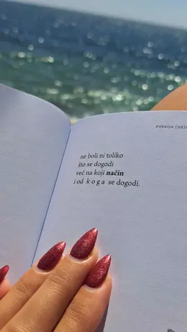 tekst iz knjige Poezija (ne)mira 🌙 jer netko mora pričati o nemiru unutar nas netko mu mora dati glas i život jer samo tako može postati Mir #knjiga #knjigatok #knjige #pjesme #poezija #pisac #knjigoljupci #balkantiktok 
