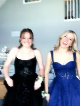 Prom Queens🎀 @Kenzie #kenzie #fyp #foryoupage #xyzbca #fanpage #edit #y2k #kenzie5954 #CapCut #kenz5954 #iconic #velocity #prom #promqueen 