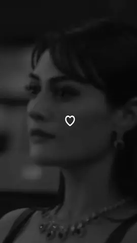 وكون تبقى وياي#ستوريات #اغاني_عراقيه #نصرت_البدر #تصاميم_فيديوهات #foryou #fyp #نصرت_البدر 