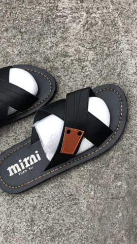 Style at quality palang aakalain mo ng mahal pero wala pang 100 pesos to! #slippers #men #fyp 