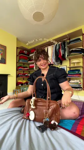 WHATS IN MY BAG??? (not one person asked) 👜 #whatsinmybag #longvideo 
