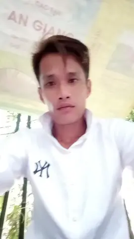 chúng ta không thể làm hài lòng tất cả mọi người được bởi vì trong số đó không phải ai cũng là người#daolycuocsong 