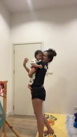 แม่ฮ้างมันปัญหาบ่มี บ่มีปัญหาหยังเลย 😜 ลูกงง แม่เป็นไร 🤭#สาวสกลนคร #สาวลูกติด 