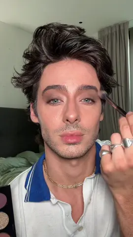 Easy guyshadow for blue eyes - can you tell I love this song lol I’ve been doing a cool taupe on the eye using a mix of contour and eyeshadows lately and I find it creates a strong yet subtle contrast. @Pat McGrath Labs seduction palette  @YSL Beauty lash clash mascara  @makeupforever powder contour and artist color pencils @Armani beauty eye tints  #boymakeup #eyeshadowlook 