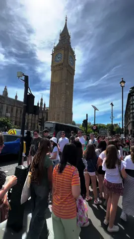 London in mood 🩵🧚#foryou #london #tiktok 