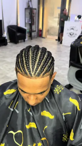 #yourfavoritebarber #trending #braids men style #2 strand twists men #best hairstyle for boys #cornrows for men #short hair braids men #braids for black men #men hairstyles 2024 #cornrows braids men #camerountiktok🇨🇲 #braids #usa🇺🇸 #viral #uae🇦🇪 #unitedkingdom🇬🇧 #first 