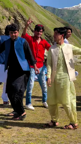 Qurban Loye Paktiaa na 💕#foryou #redshirtwala #dance #peshawar #afghanistan #atcting #onthisday @🇦🇫❤️🇺🇸AFG @Pitrol Sarhadi @🅺🅸🅽🅶 🆂🅷🅴🆁🆉🅰🅳 