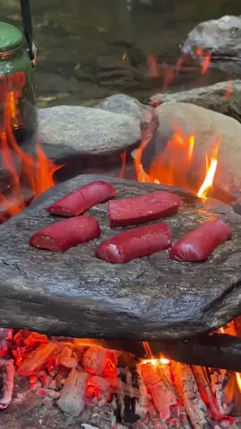 Grilled sausages on natural stone 🌴🌲🌳🌴  #cookingasmr #outdoorcooking #leon #nature #asrm 