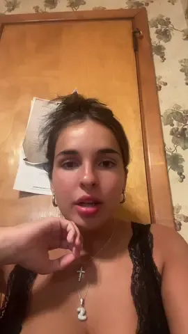 chat do u think im cooked #bpd #dating #single #funny #storytime #embarrassing #embarassingmoments 