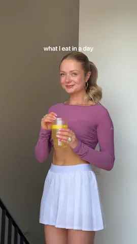 a balanced what I eat in a day, to feel my healthiest and happiest