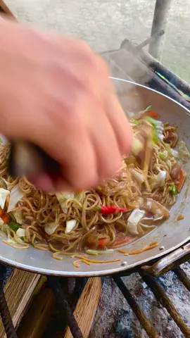 Pancit lovers anyone?#kusinakaye #pancitguisadao #pinoyfood #pinoypancit  #pinoynoodle #filipinofood #kusineralife #kusinaserye  #kusinatok  #buhayprobinsya  #buhaykusina  #buhaykusinera