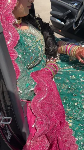The details 😍😮‍💨 #mehndi #shaadi #shaadiseason #mysiebytahira #mehndioutfits #pakistaniwedding #fyp #asianwedding #weddingtiktok #browntiktok #pakistanishaadi #weddingseason #mehndinight #pakistanidesigner #pakistanidresses @Mysiebytahira 