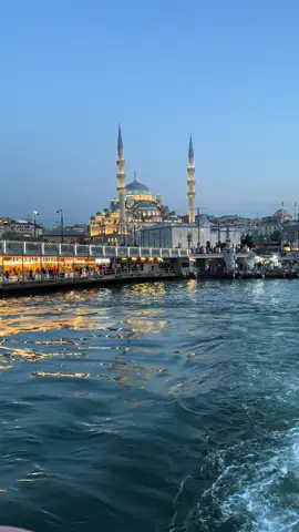 City of Love 💘 #fypシ゚#istanbul#grandbazaar#hagiasophia#bluemosque#visitturkey#turkey🇹🇷#middleeastern#turkiye 